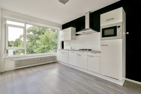 Medium property photo - Zuid-Hollandstraat 104-3, 1082 EM Amsterdam